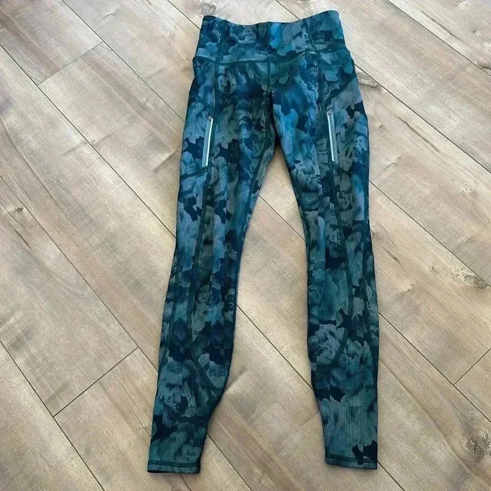 Athleta Ranier Printed  Spliced Floral Tight Leggings Sz XXS